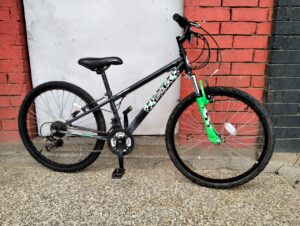 Apollo Gridlock Size 24 Mountain Bike - Baiskeli Centre