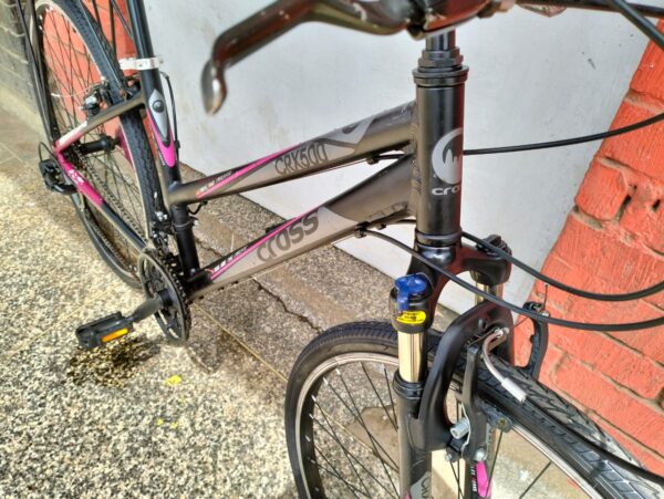 Cross Ladies Hybrid Bike - Baiskeli Centre