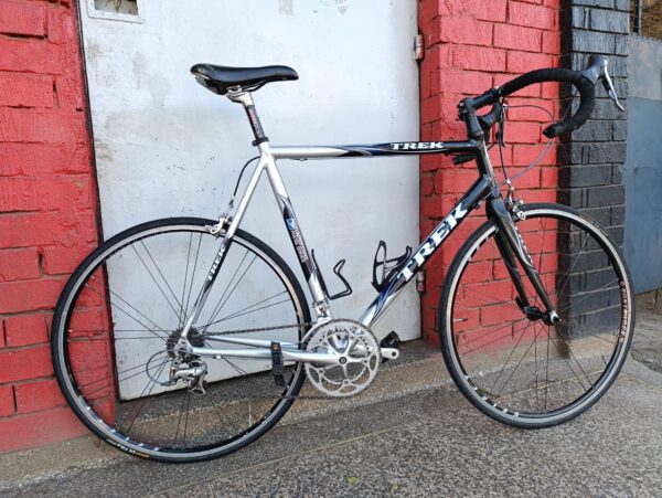 TREK Road Bike - Baiskeli Centre