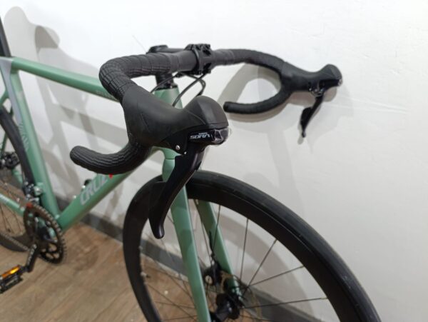 PINNER 700C Road Bike18 SP - Baiskeli Centre