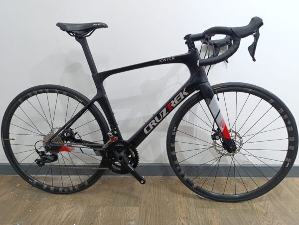 KWICK CARBON 700C Road Bike - Baiskeli Centre